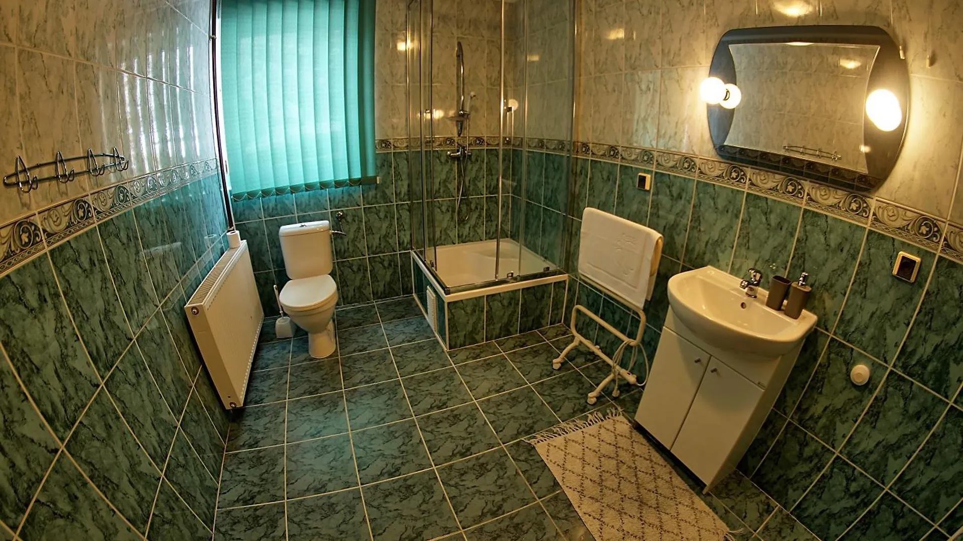 Apartament Pod Kolejka Zakopane Lägenhet